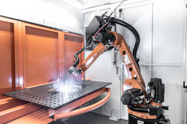 Роботизированная сварочная ячейка